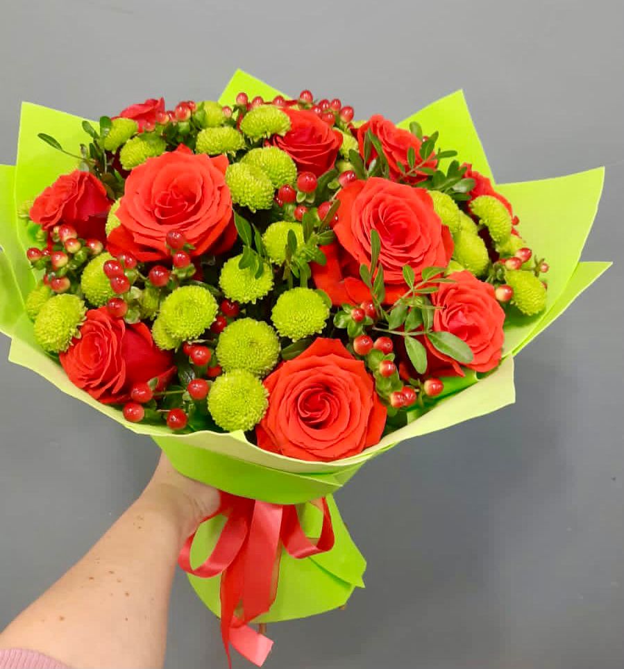 Букет цветов из: Хризантемы и Розы в Палласовке