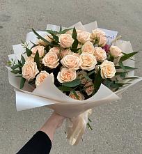 Букет Кремовые розы Латте в Палласовке