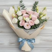 Букет цветов из:  Лизиантусы в Палласовке