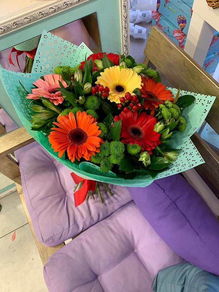 Букет цветов из: Герберы, Хризантемы и Альстромерии в Палласовке