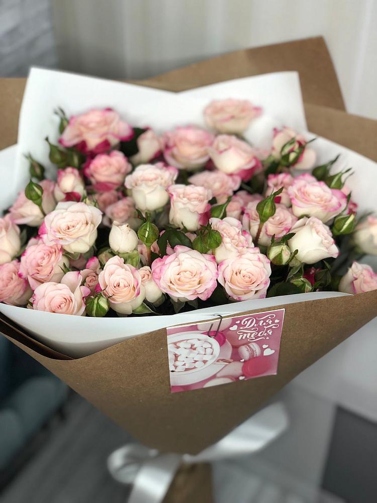 Букет цветов из: Розы в Палласовке