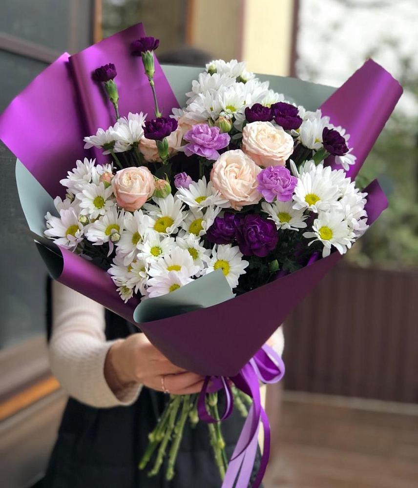 Букет цветов из: Хризантемы, Гвоздики и Розы в Палласовке