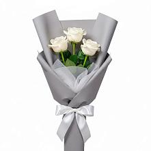 Букет 3 белые розы в Палласовке