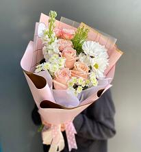 Букет цветов из:  Хризантемы и Розы в Палласовке