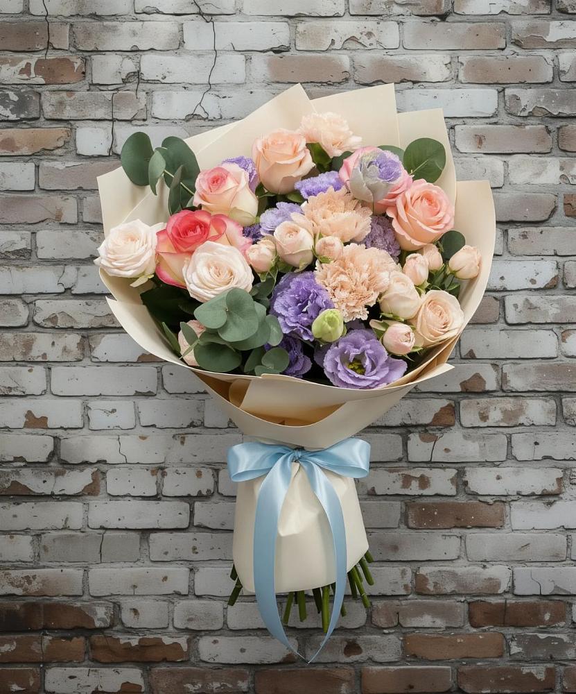 Букет цветов из: Розы, Лизиантусы и Гвоздики в Палласовке