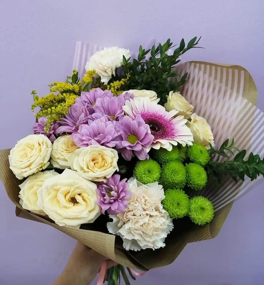 Букет цветов из: Хризантемы, Розы, Гвоздики и Герберы в Палласовке