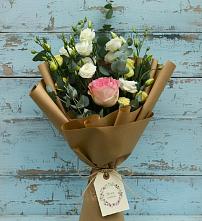 Букет цветов из:  Розы и Лизиантусы в Палласовке