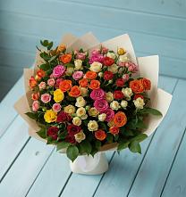Букет Микс из разноцветных кустовых роз в Палласовке