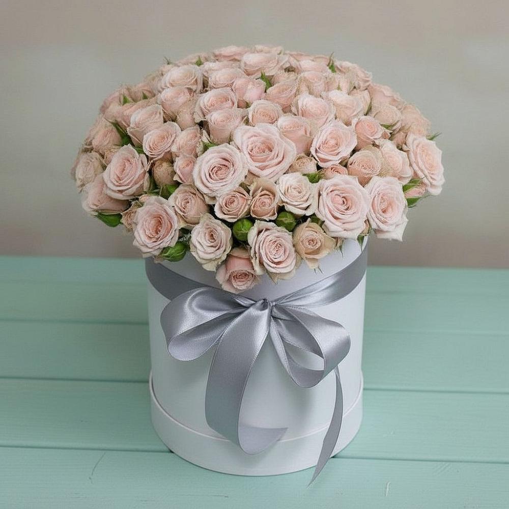 Цветочная композиция из Розы в шляпной коробке в Палласовке