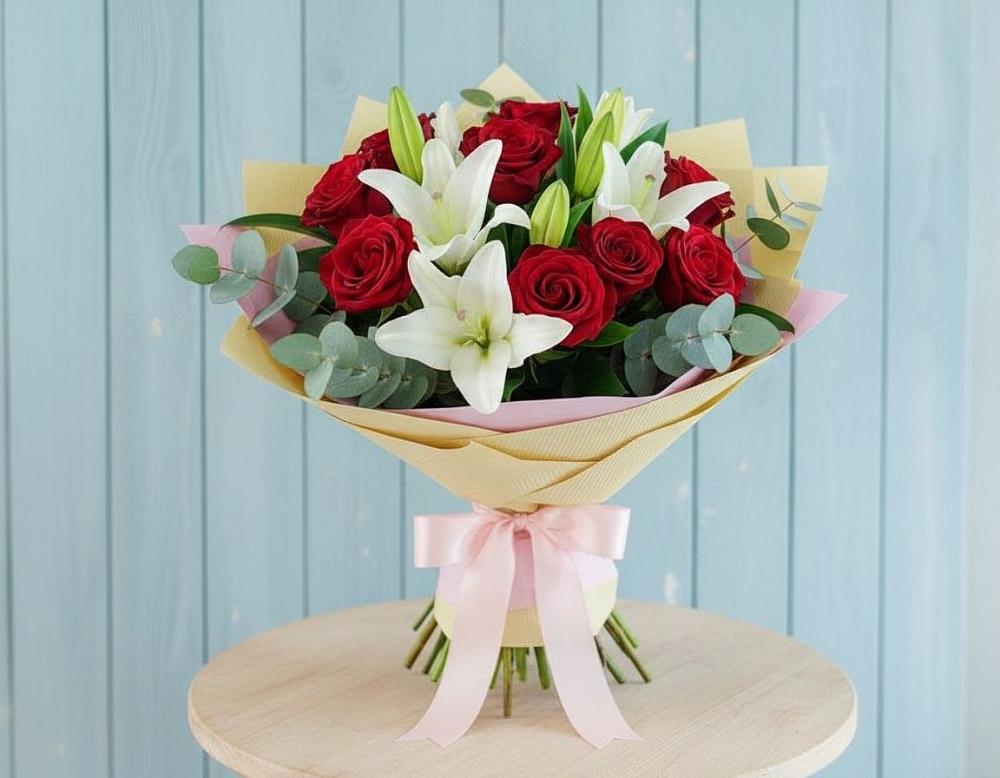 Букет цветов из: Лилии и Розы в Палласовке